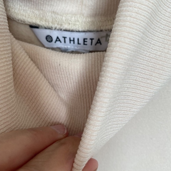 ATHLETA Balance Cinch Turtleneck Sweatshirt Chantilly Cream Size Large - Picture 8 of 10